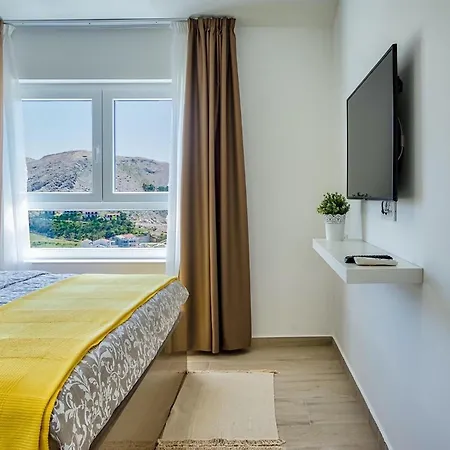 Bernarda Ii Holiday home *