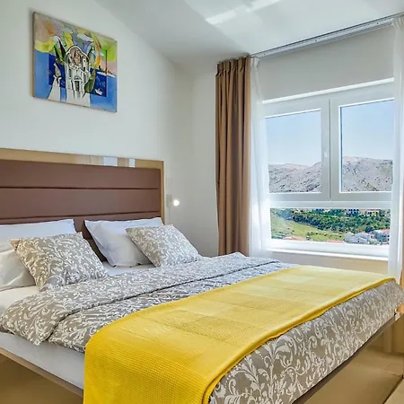 Bernarda Ii Holiday home *